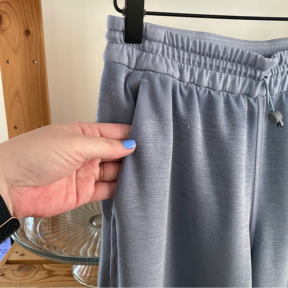 Lululemon Softstreme High-Rise Wide Leg Full Length Pant 4 - Picture 7 of 16